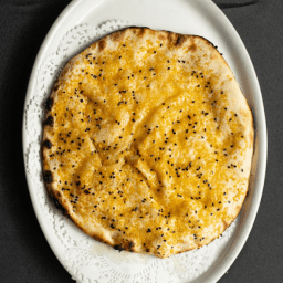 Cheese & Garlic Naan